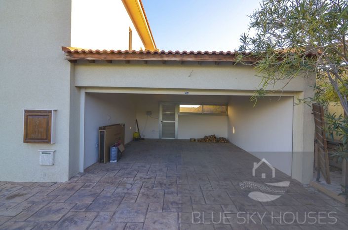 Image No.9-4 Bed House for sale