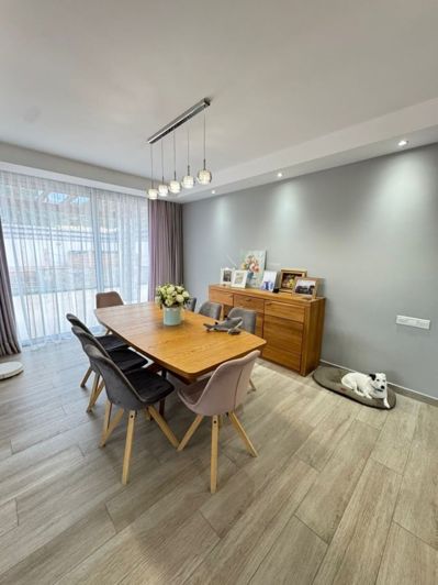 Image No.3-4 Bed House for sale