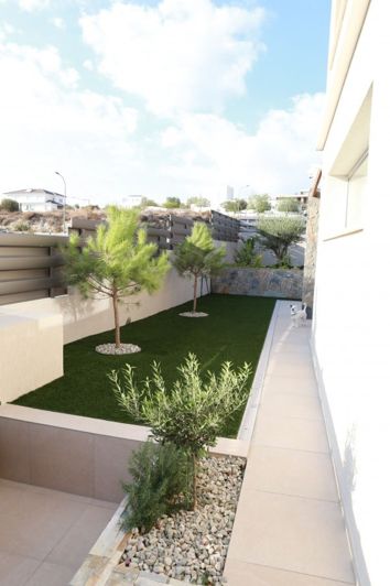 Image No.8-4 Bed House for sale