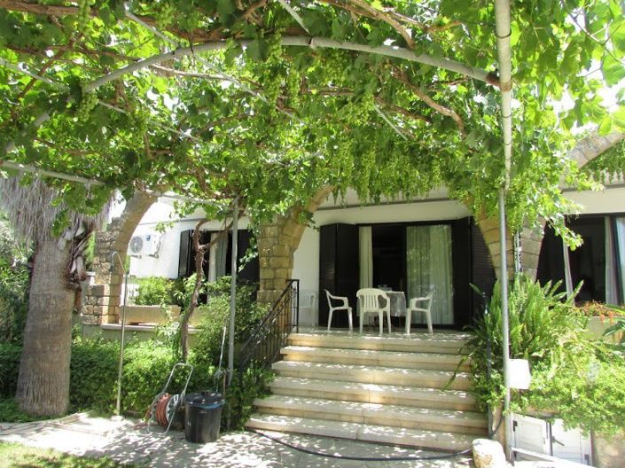 Image No.8-3 Bed House for sale