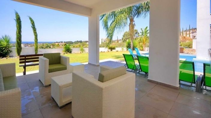 Image No.2-4 Bed House for sale