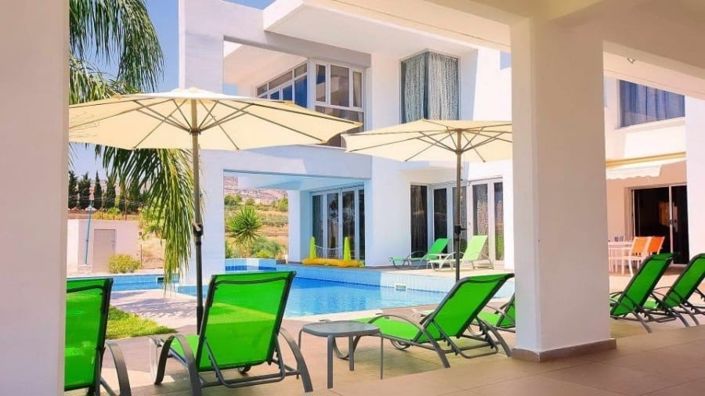 Image No.8-4 Bed House for sale