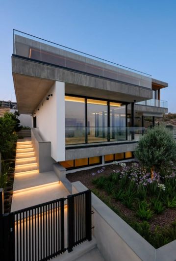 Image No.6-5 Bed House for sale