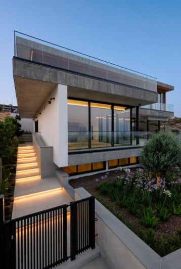 Image No.9-5 Bed House for sale