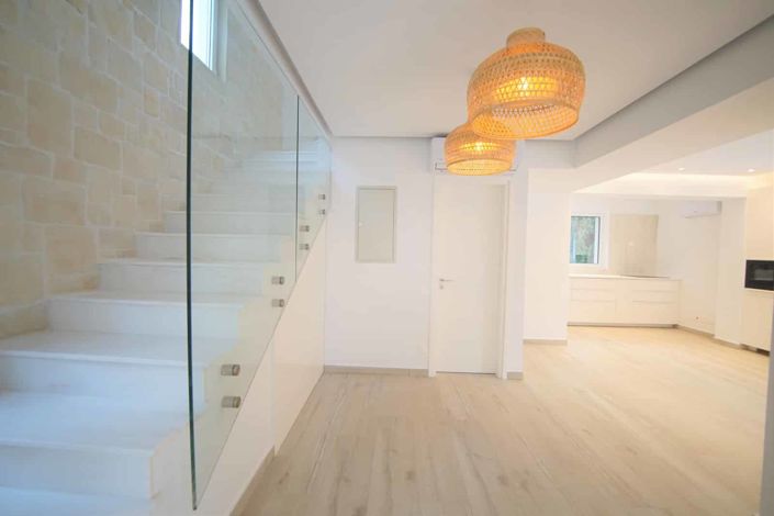 Image No.2-4 Bed House for sale