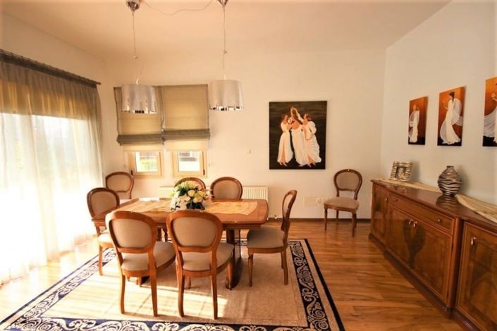 Image No.4-4 Bed House for sale