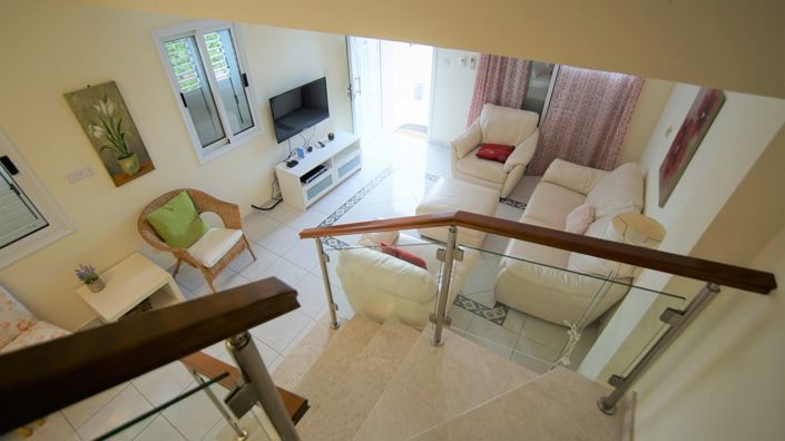 Image No.3-2 Bed House for sale