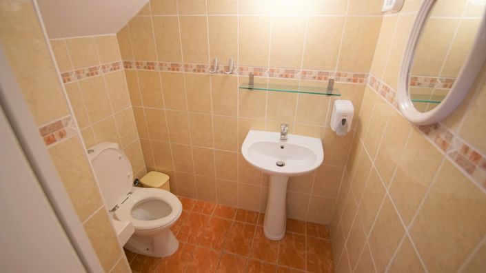 Image No.7-2 Bed House for sale