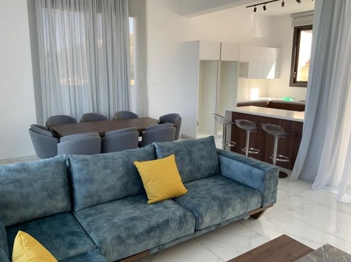 Image No.3-4 Bed House for sale