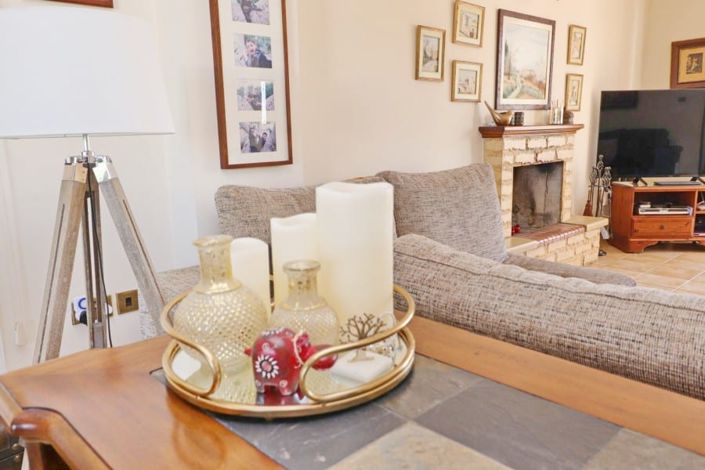 Image No.10-4 Bed House for sale