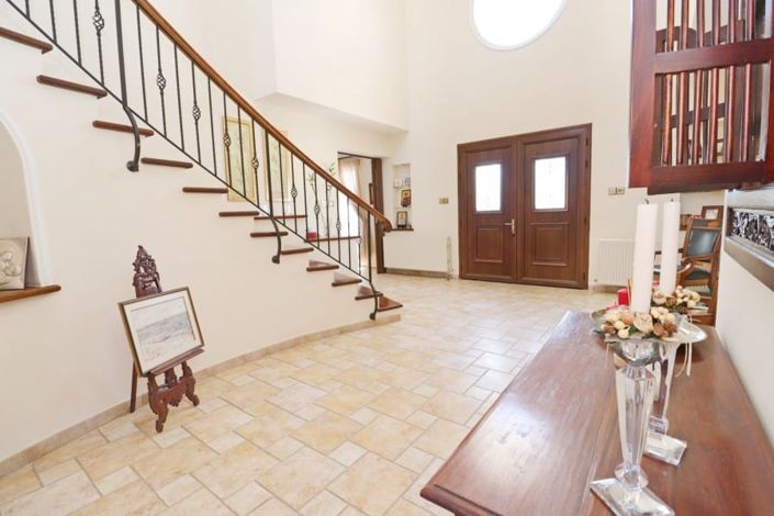 Image No.7-4 Bed House for sale