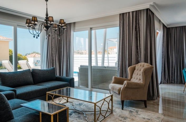 Image No.4-Maison de 6 chambres à vendre à Mouttagiaka