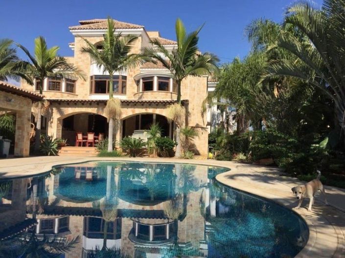 Image No.1-5 Bed House for sale