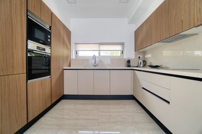 612778-detached-villa-for-sale-in-latchiorig