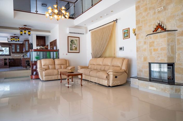 Image No.3-7 Bed House for sale