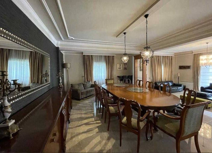 Image No.3-5 Bed House for sale