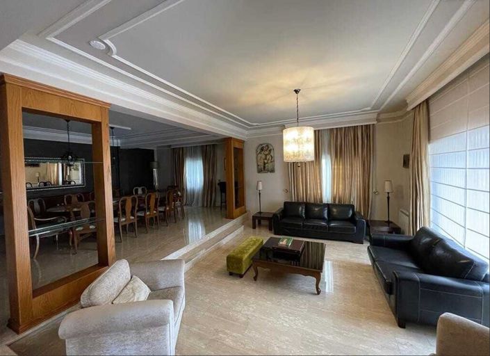 Image No.4-5 Bed House for sale