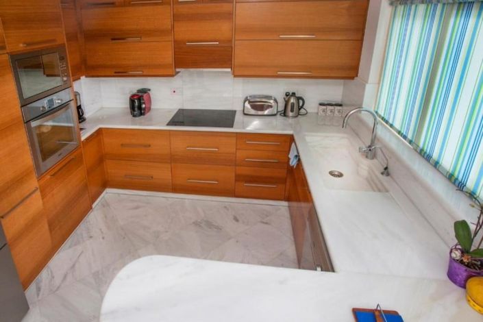 Image No.5-4 Bed House for sale