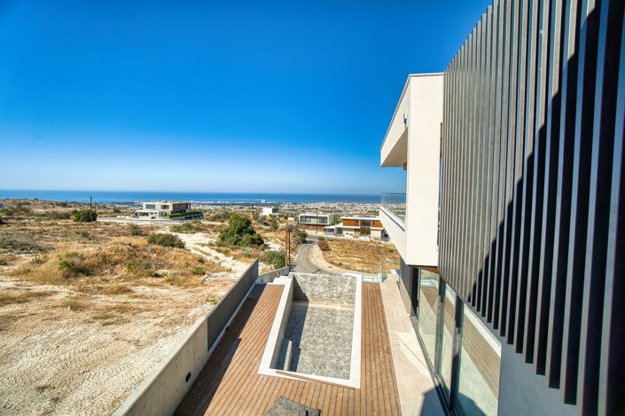 Image No.10-7 Bed House for sale