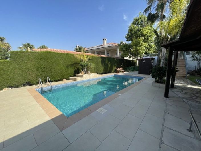 Image No.4-Maison de 5 chambres à vendre à Kalogirou