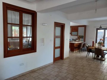 402616-detached-villa-for-sale-in-moniatisori