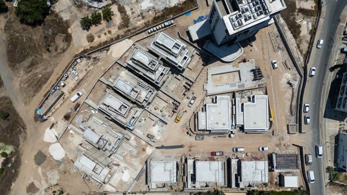 Image No.10-3 Bed House for sale