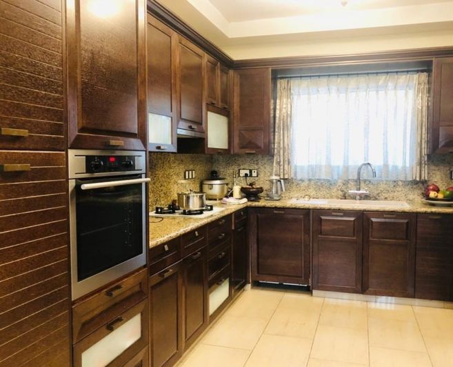 Image No.3-4 Bed House for sale