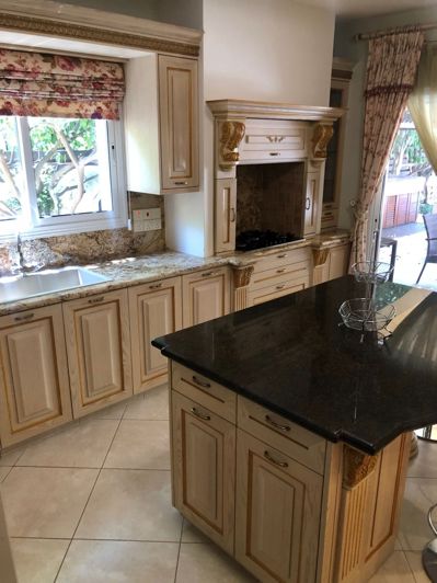 Image No.8-4 Bed House for sale