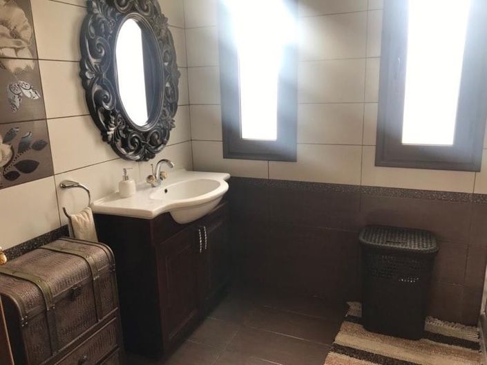 Image No.10-Maison de 4 chambres à vendre à Kato Polemidia