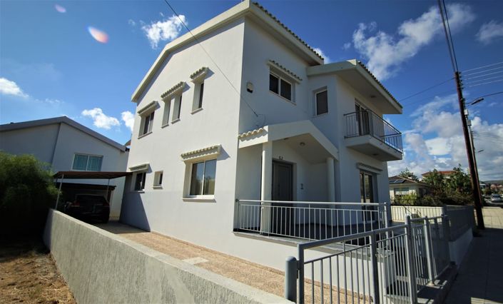 Image No.2-3 Bed House for sale