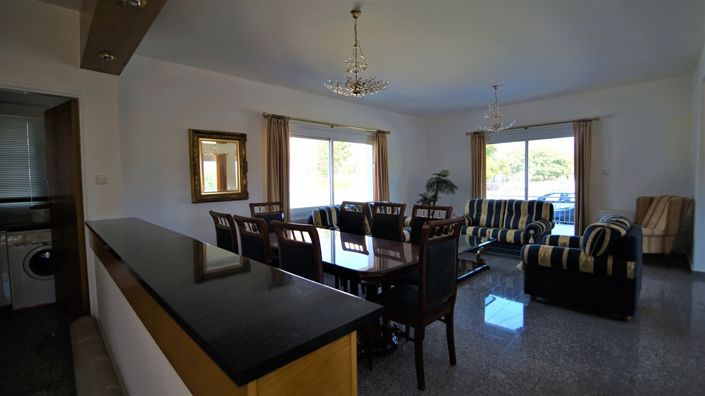 Image No.5-3 Bed House for sale