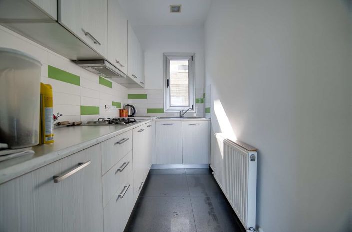 Image No.8-5 Bed House for sale