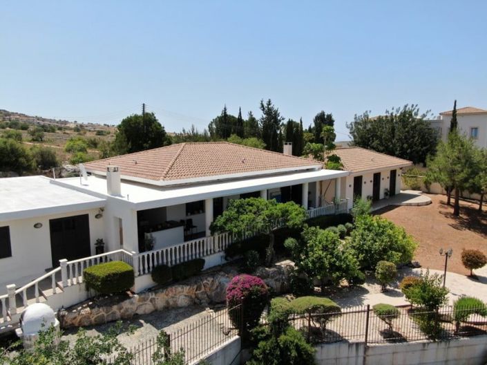 Image No.1-3 Bed House for sale
