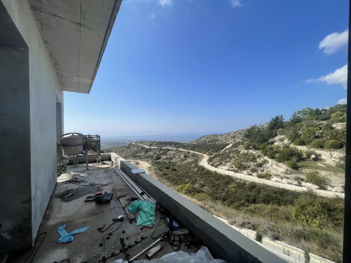 Image No.8-3 Bed House for sale