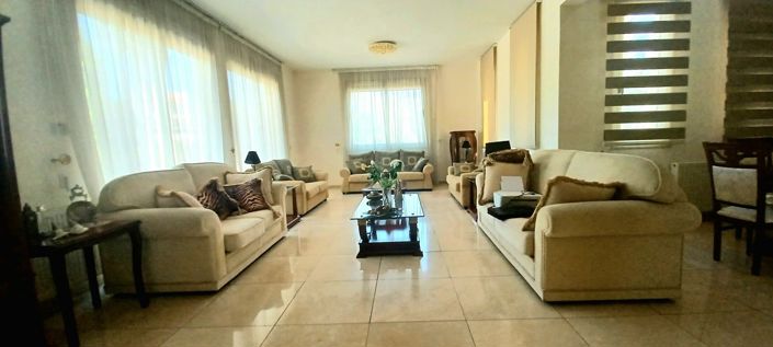 Image No.3-4 Bed House for sale