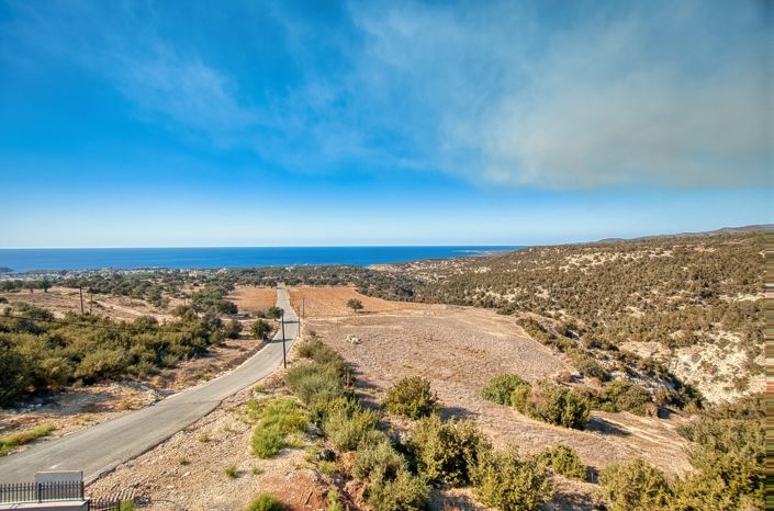 Image No.6-6 Bed House for sale