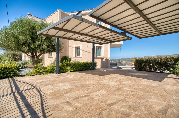 Image No.3-5 Bed House for sale