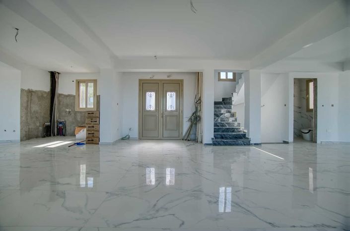 Image No.9-5 Bed House for sale