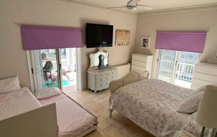 Image No.10-3 Bed House for sale