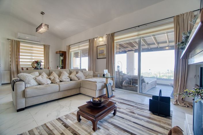 Image No.5-3 Bed House for sale