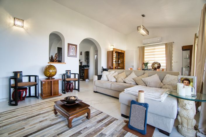 Image No.6-3 Bed House for sale