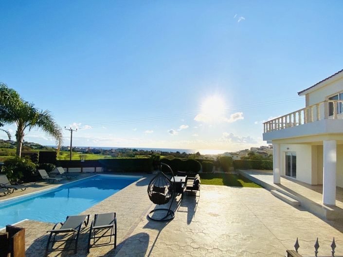 Image No.4-5 Bed House for sale