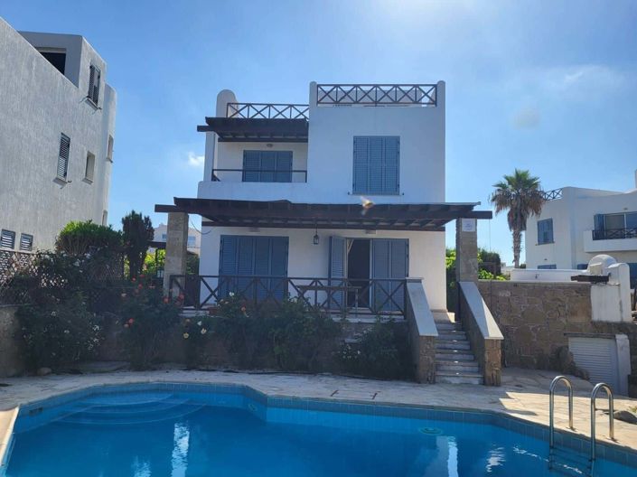 Image No.2-Maison de 4 chambres à vendre à Chlorakas