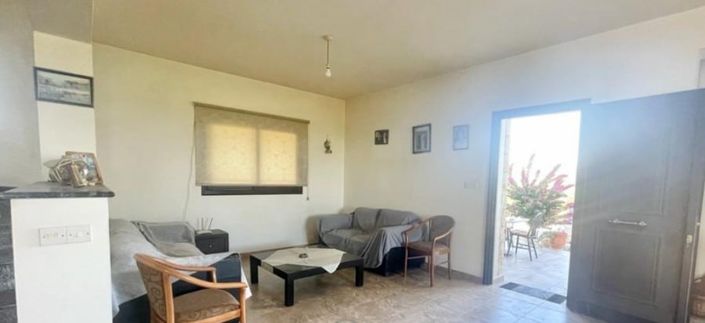 Image No.2-4 Bed House for sale