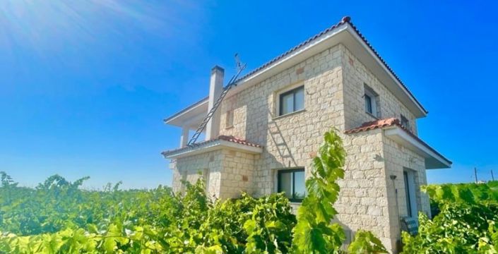 Image No.8-4 Bed House for sale