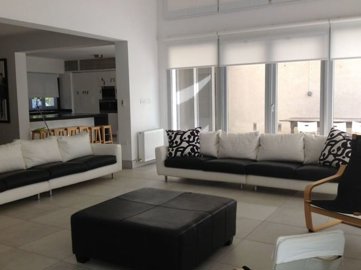 439126-detached-villa-for-sale-in-pyrgosfull