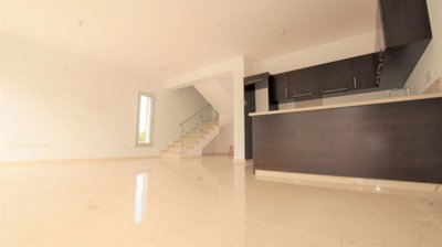 437877-detached-villa-for-sale-in-kato-paphos