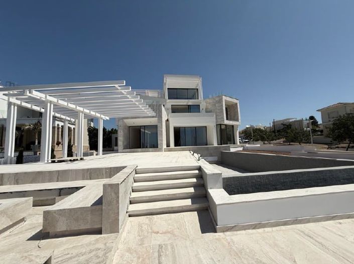 Image No.3-Maison de 7 chambres à vendre à Kalogirou