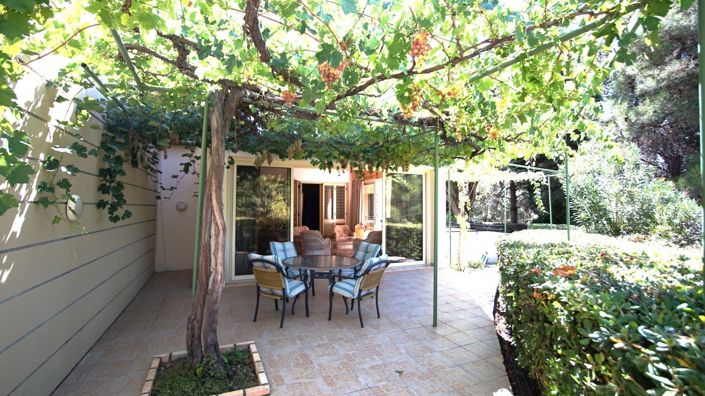 Image No.9-3 Bed House for sale