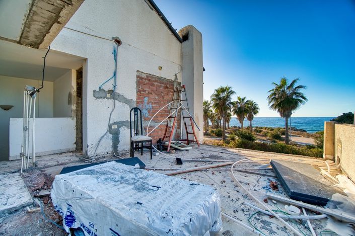 Image No.8-4 Bed House for sale